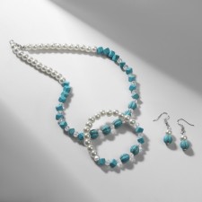 Set 3 objects: earrings, beads, bracelet 