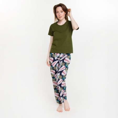Female set (T -shirt/pants), khaki color/leaves, size 56