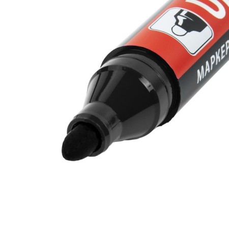 A set of permanent markers 4 -cv 3.5 mm Brauberg Ultra Marker, round 152208-4
