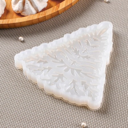 Silicone Mold "Patterned Christmas tree", 12.5 × 12 cm, the color is transparent-2