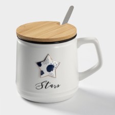 Ceramic mug with a lid and spoon 