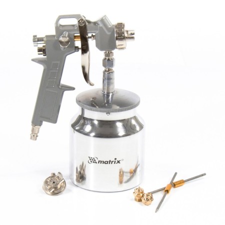 Matrix spraying, pneumatic, with a lower tank, 0.75 l, nozzles 1.2/1.5/1.8 mm