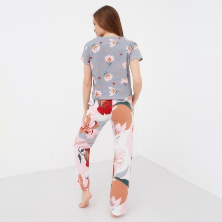 T -shirt female reproach. KAFTAN "Flowers" p. 44-46-4