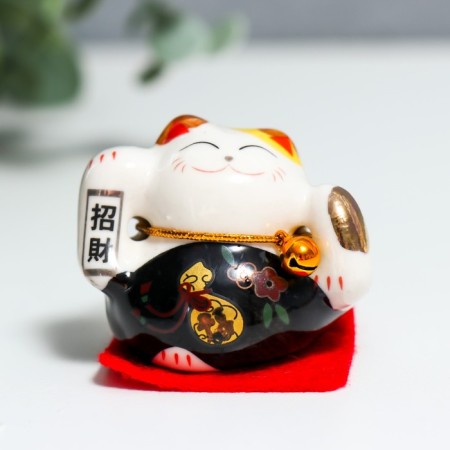 Souvenir Ceramics "Mani -Neko - pleasure" 4.5x3.8x4.6 cm set of 5 pcs-2