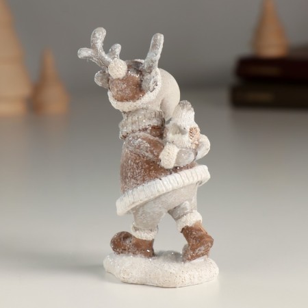 Polystone souvenir "Broken elk with a bird" 5.5x4.5x10 cm-1