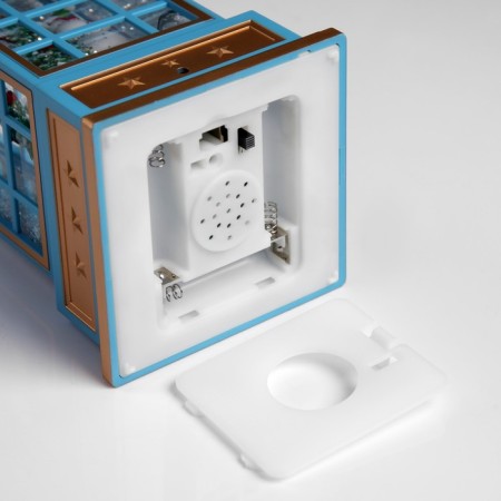 LED figure “Snowman in a telephone booth” 10.5 × 25 × 10.5 cm, plastic, AAX3 batteries (not complete), USB, glow warm white-4