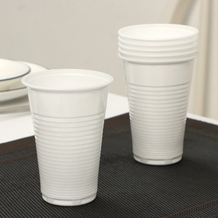A set of disposable dishes did not forget! "Handsome", plates d = 20.5 cm, glasses 200 ml, napkins-4