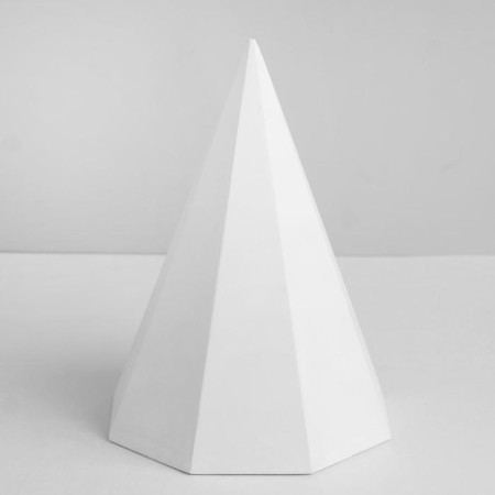 Geometric figure Pyramid is octagonal, 20 cm (gypsum)