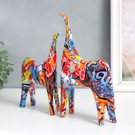 Souvenir Polystone "Koni" graffiti set 2 pcs 14x5x21.5; 6x16.3x26.5 cm-2