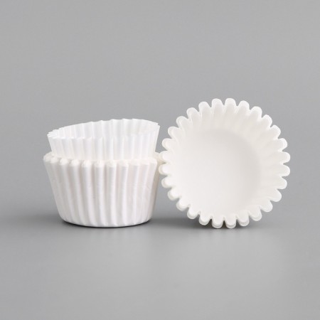 Tartlet, white, 2.2 x 1.6 cm