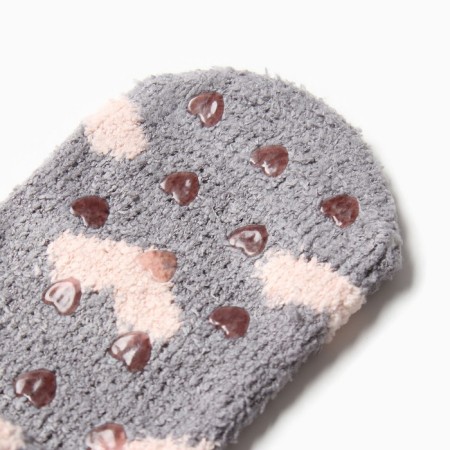 Women's socks shortened with non-slip soles, light gray color with hearts, size 36-39-2