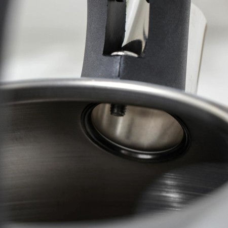 A kettle with a stainless steel whistle is a “peas” shares, 2.8 liters, the color is gray-2