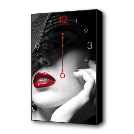 Carty clock is wall-mounted, interior "under the veil", smooth move, 57 x 35 x 4 cm