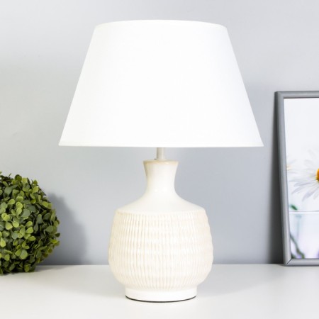 Loxy table lamp E14 40W white 30x30x41 cm Risalux