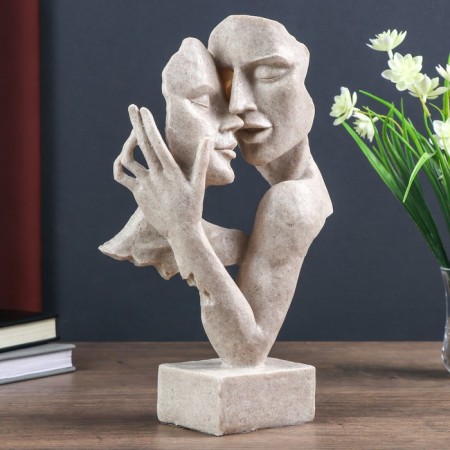 Souvenir Polystone "Kiss" Sand 30x7.5x18 cm-1