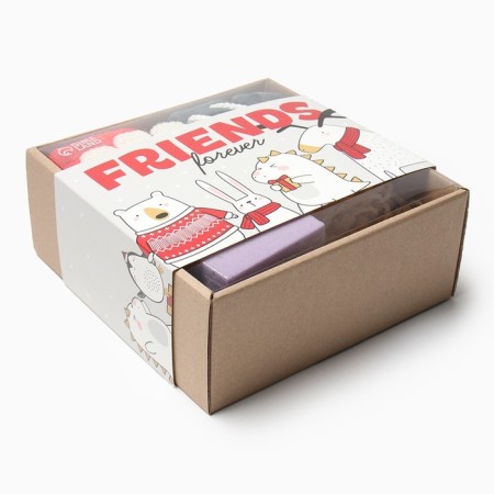 Gift set of Friends towel 30x60 cm and bath axes (3 subjects)-9