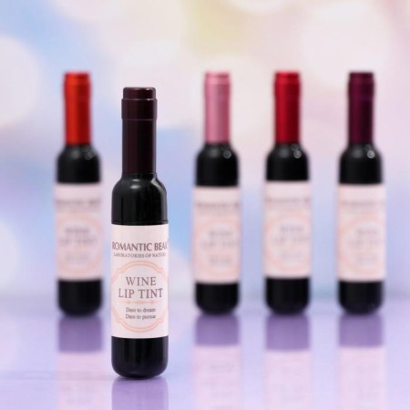 Tint for the lips "Wine", a mix of flowers and aromas-4