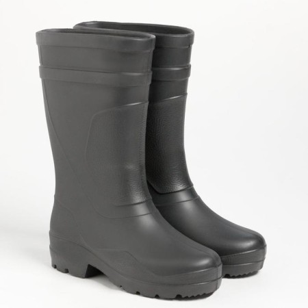Male boots, black color, size 41