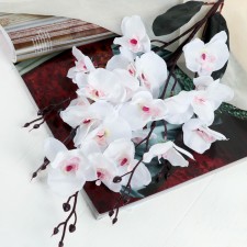 Artificial flowers 