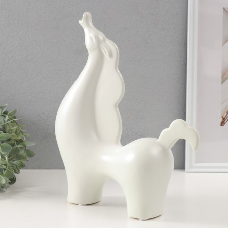 Souvenir Ceramics "Proud Horse" White 7.5x26x31 cm-1