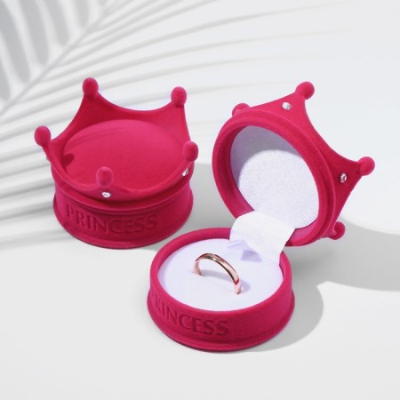 Velvet case under the pendant/ring "Crown", 5.5 × 5.5 × 4.5, pink color, white insert-1