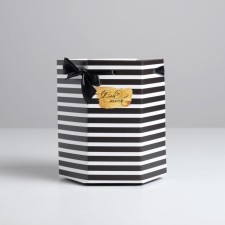 Box a gift folding hexagon 