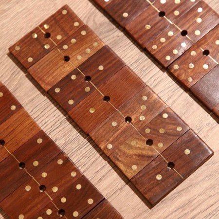Hand game "Domino" 11x11x27 cm, mane-4