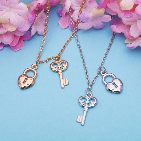 Pendant "chosen" key with a lock, color mix, 40 cm