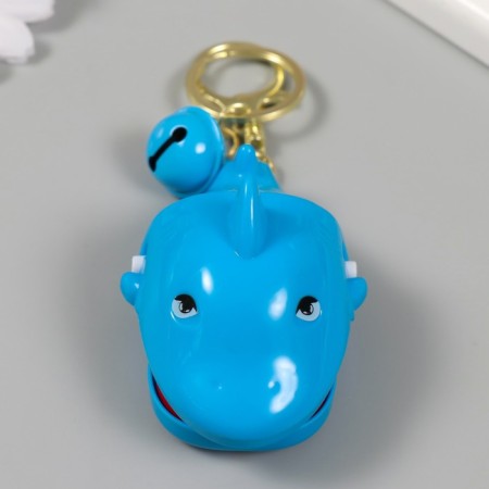 A plastic keychain with a carbine "Shark-Subastik" closes when a tooth is pressed 5.5x7.5x5 cm-1