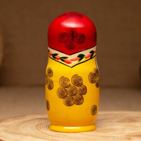 Nesting doll "Nina", red scarf, 6 puppet, 12-14 cm-3