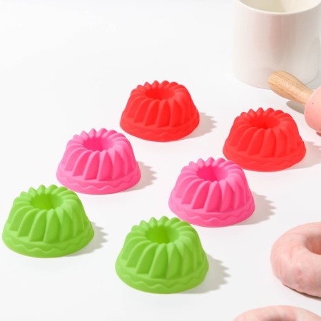 A set of baking shapes “fingers lick”, silicone, 6 pcs, 7 × 3 cm, color mix-7