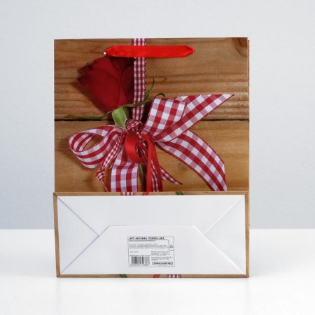 Laminated "Rose" 26x32x12 package-1