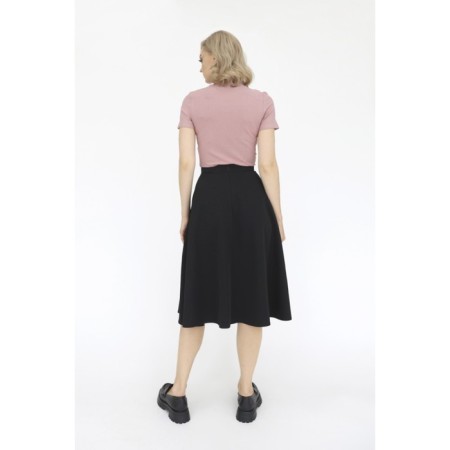 Skirt-trap is female, size 42-2