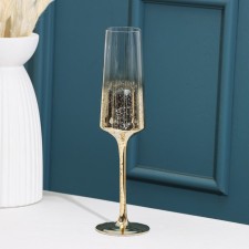 A glass of glass for champagne Magistro 