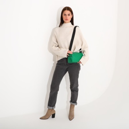 Bag Cross-Bodi with a zipper, green color-5