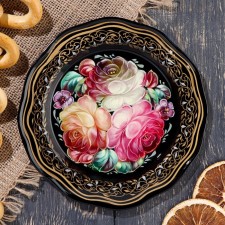Tray with Zhostovskaya painting, d = 17 cm