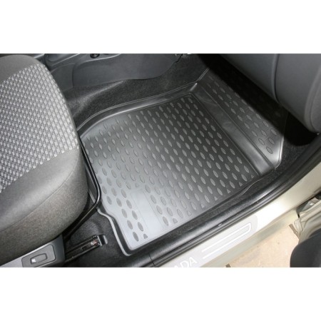 Rugs in the Lada Largus salon, 2012- 5 seats 4 pcs. (polyurethane)-3