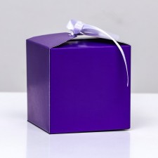 The box is folding, square, purple, 8 x 8 x 8 cm,