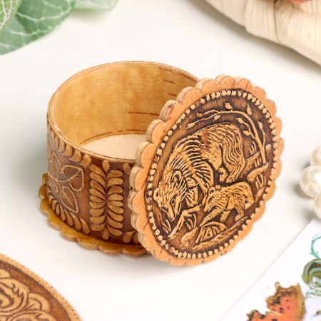 Casket "Bears", 40 x 25 mm, birch bark-1