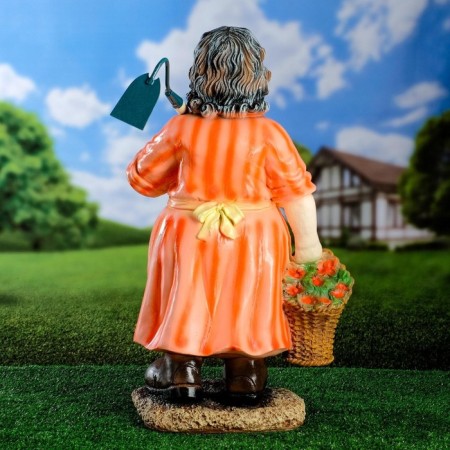 Garden figure "Baba with a chip" 23x37x63cm-5