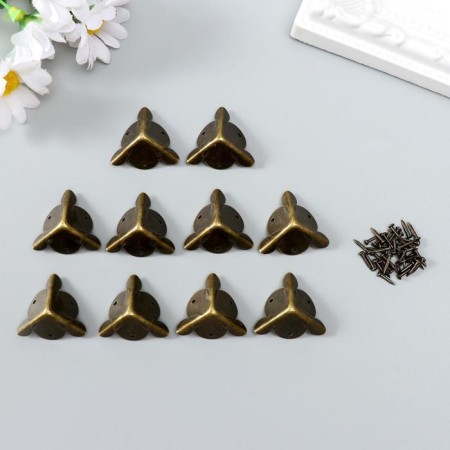 Corner Metal "Triangle" set 10 pcs+nail. bronze 1.8x1.8 cm-2