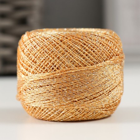 Yarn "Camelia" 70% polyester, 30% lurers 190m/20g (419 St. Zoloto)