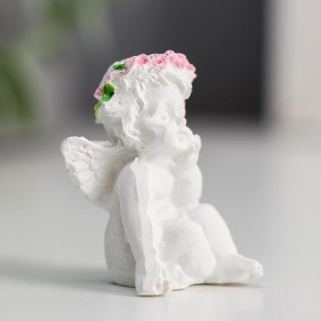 Polystone souvenir "Angel in a wreath of roses" 3.4x2.5x2.5 cm mix-2