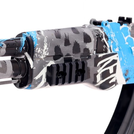 AK-47 automatic machine, works from the battery-9