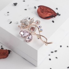 Brooch 