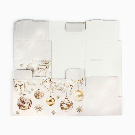 The folding box "Golden Luxury", 31.2 x 25.6 x 16.1 cm, New Year-9