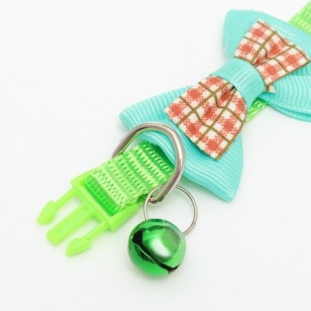 A collar with a bow "style", 33 x 1 cm, green-5
