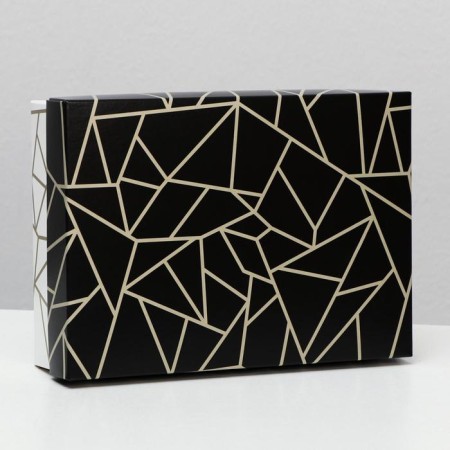 Gift box "Shards", black and white, 21 x 15 x 5 cm