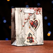 Laminated “Winter Evening” package 11.5 x 14.5 x 6 cm