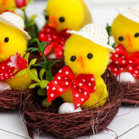 Easter souvenir "chicken in a hat in a nest with a flower" set 6 pcs 3x4x4 cm-4